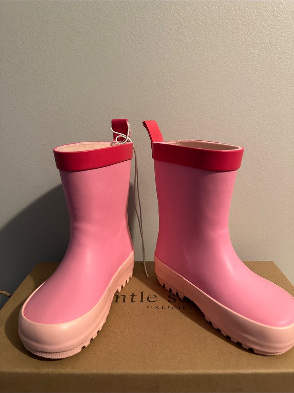 Harper Canyon Kids Bubblegum Pink Rain Boots with Dark Pink Trim